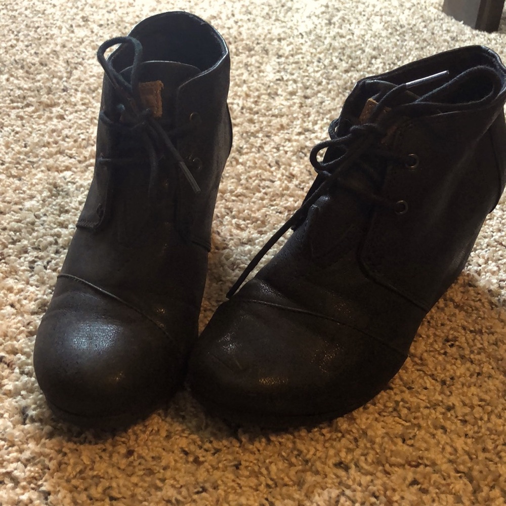 Toms Wedge Bootie